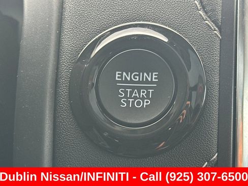 Used 2025 Ford Expedition Max Platinum AWD/4WD image 36