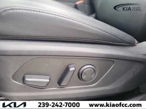 Certified 2025 Kia Sportage EX w/ Premium Package FWD image 26