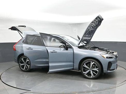Used 2023 Volvo XC60 B6 Ultimate w/ Protection Package Premier AWD/4WD image 50