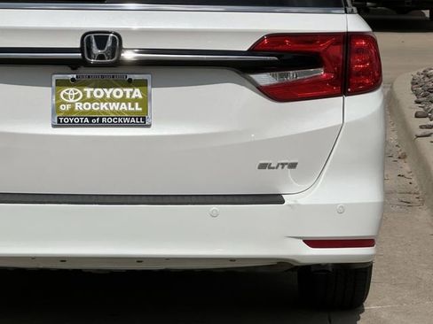 Used 2024 Honda Odyssey Elite image 6