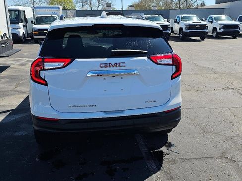 Certified 2023 GMC Terrain SLE w/ Driver Convenience Package AWD/4WD image 6