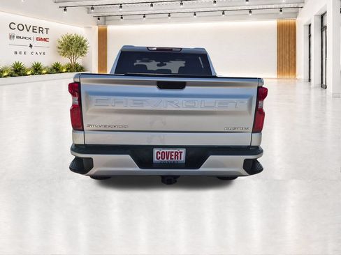 Used 2021 Chevrolet Silverado 1500 Custom RWD image 10