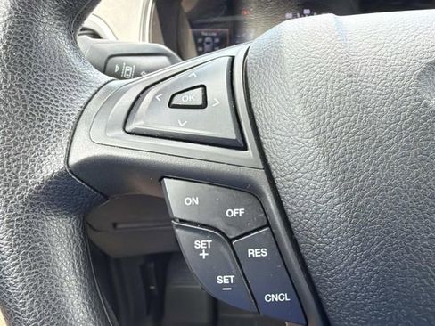 Used 2022 Ford Edge SE w/ Black Appearance Package AWD/4WD image 26