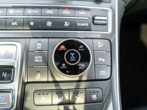 Used 2021 Hyundai Santa Fe Limited image 37