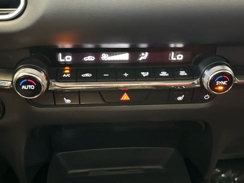 Certified 2024 MAZDA CX-30 AWD 2.5 S w/ Preferred Package image 17
