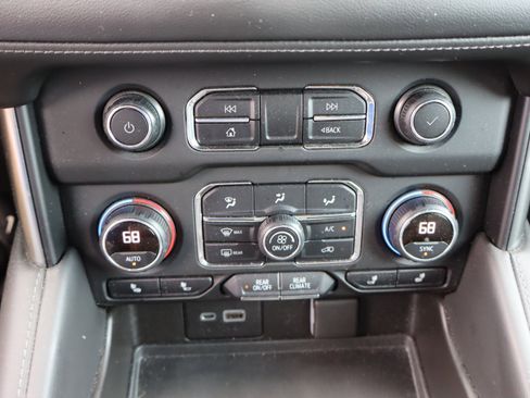 Certified 2021 Chevrolet Tahoe LT AWD/4WD image 27
