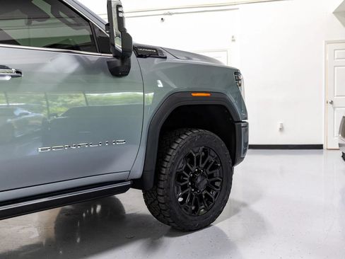 Used 2024 GMC Sierra 2500 Denali Ultimate AWD/4WD image 27
