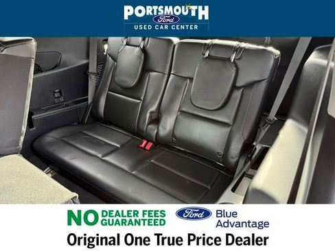 Used 2022 Ford Explorer XLT w/ Equipment Group 202A image 8