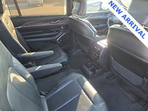 Used 2021 Jeep Grand Cherokee L Overland w/ Luxury Tech Group IV image 49