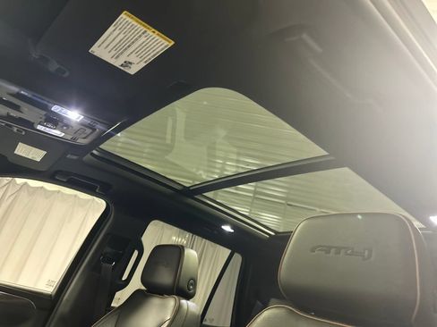 Used 2023 GMC Yukon AT4 AWD/4WD image 22