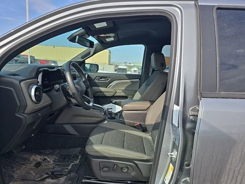 Used 2024 Chevrolet Colorado ZR2 w/ Safety Package image 8