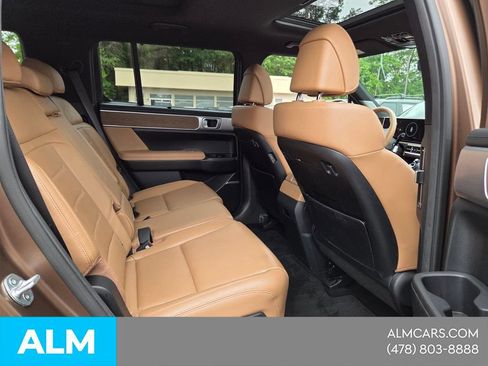 Used 2025 Hyundai Santa Fe Limited FWD image 15