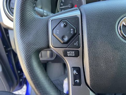 Used 2023 Toyota Tacoma SR5 RWD image 31