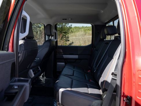 Used 2026 Ford F250 Lariat w/ Lariat Premium Package AWD/4WD image 18