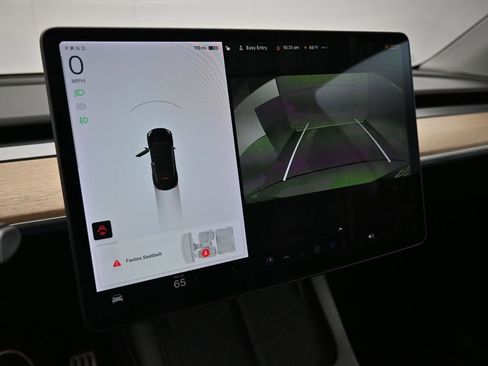 Used 2022 Tesla Model Y Performance image 12