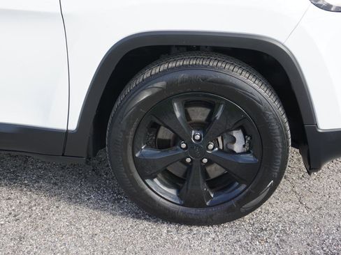 Used 2018 Jeep Cherokee Limited w/ High Altitude Package AWD/4WD image 6