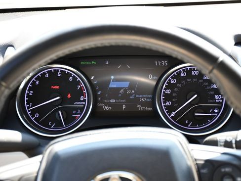 Used 2019 Toyota Camry XLE FWD image 31