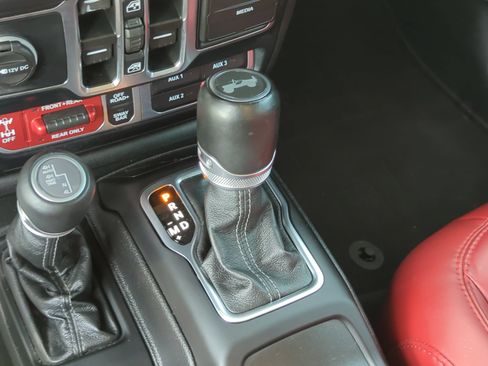 Used 2024 Jeep Wrangler Unlimited Rubicon 392 AWD/4WD image 29