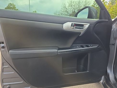 Used 2012 Lexus CT 200h Premium w/ Premium Audio Pkg (F Sport) FWD image 10