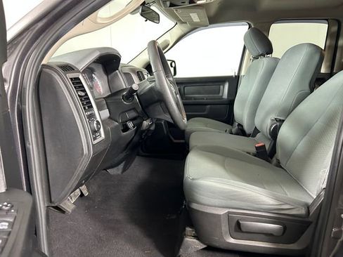 Used 2018 RAM 1500 Express w/ Express Value Package image 12