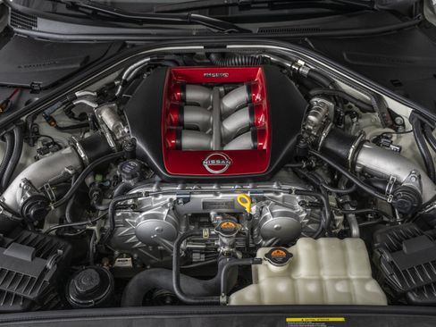 Used 2024 Nissan GT-R NISMO w/ Floor Mat Package AWD/4WD image 65
