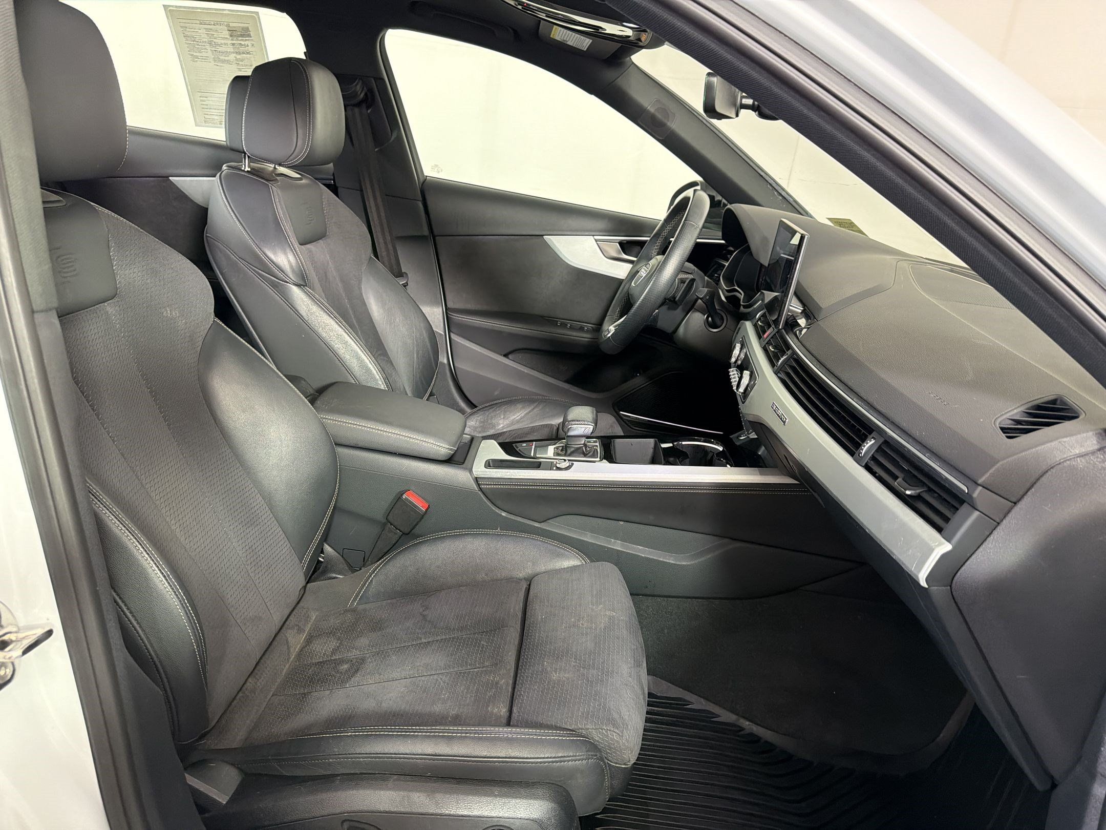 Used 2023 Audi A4 2.0T Premium Plus w/ Premium Plus Package AWD/4WD image 24