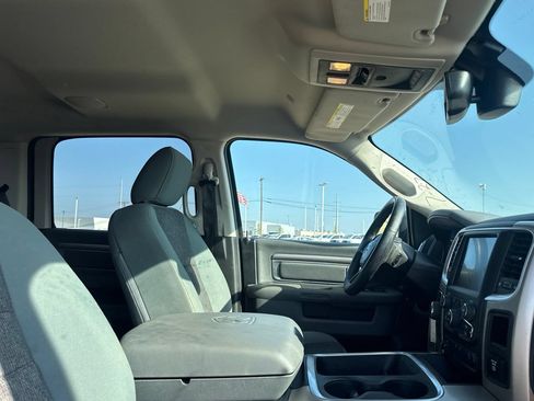 Used 2017 RAM 1500 Lone Star AWD/4WD image 28