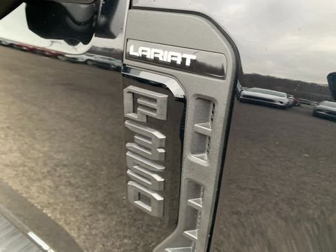 Used 2024 Ford F350 Lariat w/ Black Appearance Package image 10