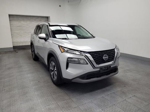 Used 2022 Nissan Rogue SV FWD image 13