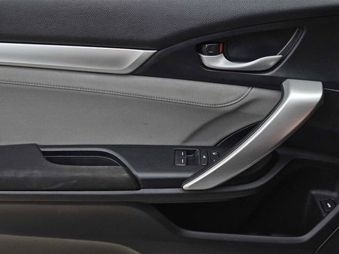 Used 2018 Honda Civic EX-T image 21