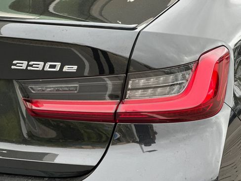 Used 2023 BMW 330e w/ M Sport Package RWD image 32