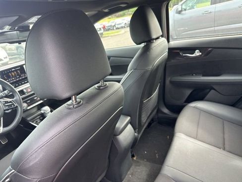 Used 2022 Kia Forte GT-Line w/ GT-Line Premium Package FWD image 10