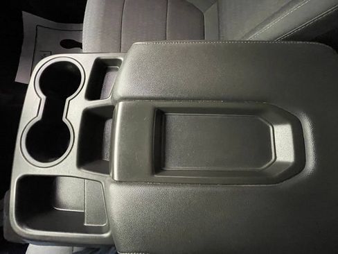 Used 2021 Chevrolet Silverado 1500 LT AWD/4WD image 16
