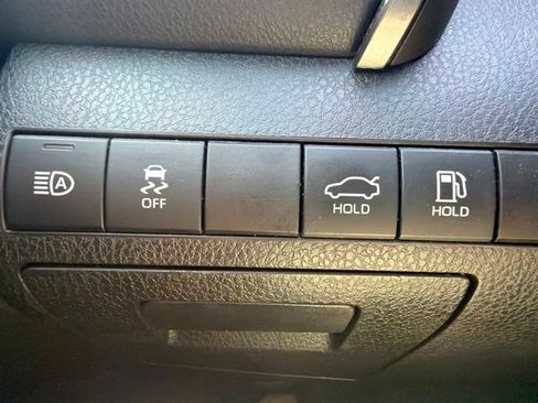 Used 2022 Toyota Camry LE FWD image 21