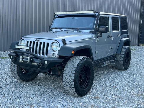 Used 2018 Jeep Wrangler Unlimited Sport S image 1