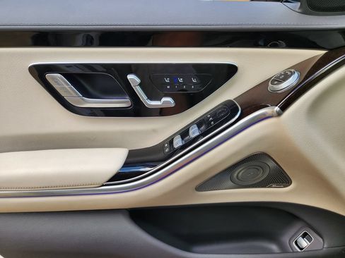 Used 2023 Mercedes-Benz S 500 4MATIC image 24