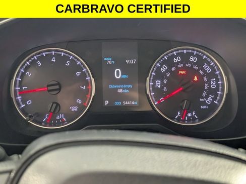 Used 2020 Toyota RAV4 LE FWD image 16
