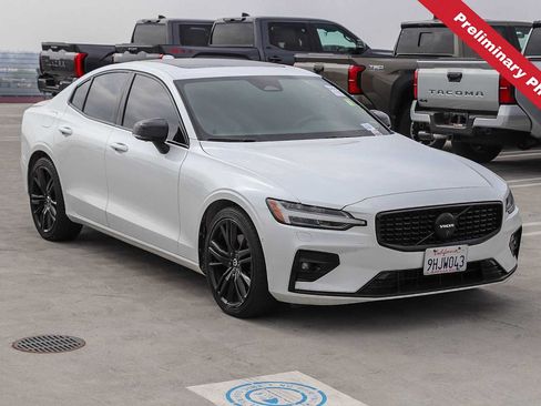 Used 2023 Volvo S60 B5 Plus w/ Climate Package FWD image 3