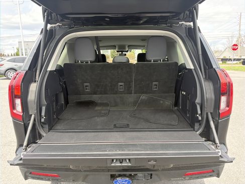 Used 2025 Ford Expedition Active AWD/4WD image 5