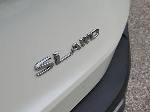 Certified 2023 Nissan Rogue SL AWD/4WD image 7