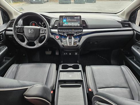 Used 2025 Honda Odyssey Elite image 30