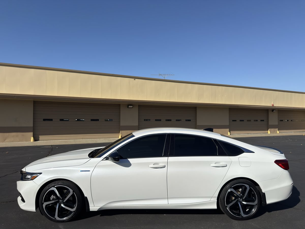 Used 2022 Honda Accord Sport image 4