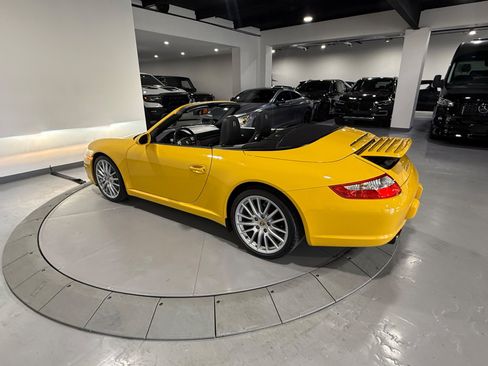 Used 2006 Porsche 911 Carrera RWD image 12