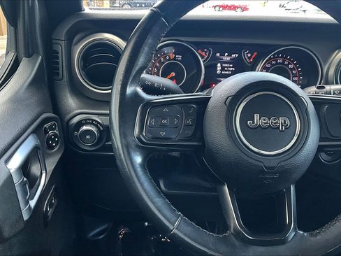 Used 2018 Jeep Wrangler Unlimited Sport S image 11