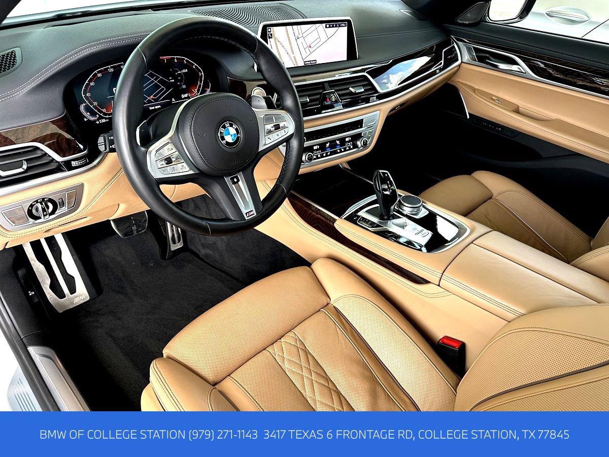 Certified 2022 BMW 740i w/ M Sport Package RWD image 11