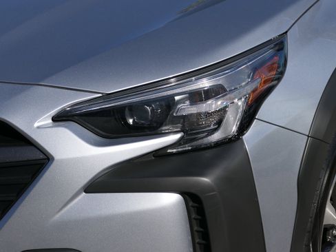 Certified 2025 Subaru Outback Limited w/ Tech Package 2 image 9