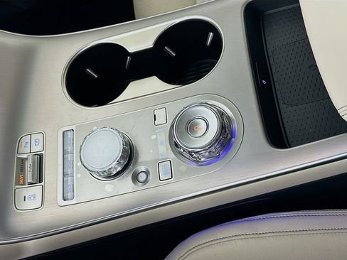 New 2026 Genesis GV70 2.5T Select image 15