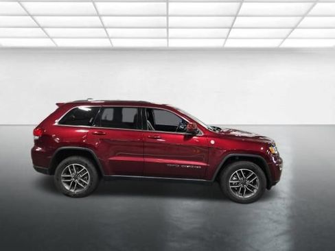 Used 2020 Jeep Grand Cherokee Laredo w/ Quick Order Package 2BN North AWD/4WD image 3