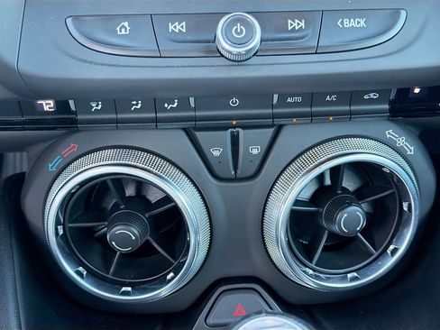 Used 2023 Chevrolet Camaro LT w/ Technology Package image 30