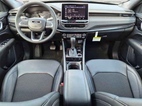 New 2026 Jeep Compass Latitude AWD/4WD image 28